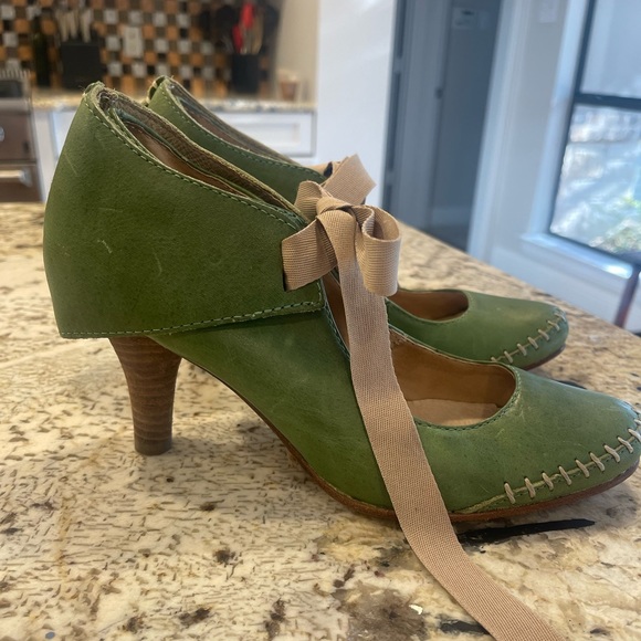 TERRA PLANA - Artisan Design Handcrafted Green Leather Heels Size 37 / US Size 6 - Picture 3 of 8